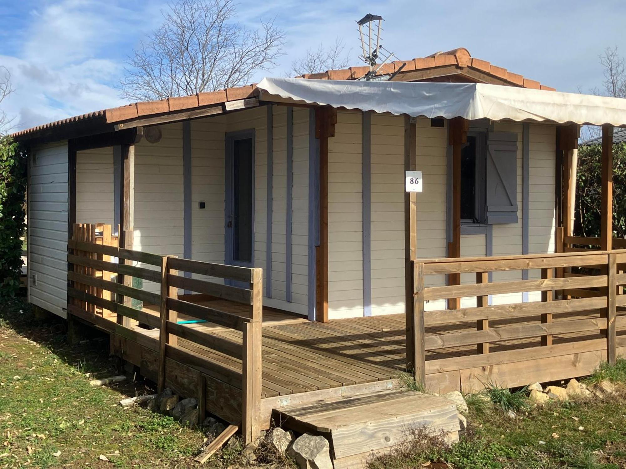 Camping Carrefour De L'Ardeche Saint-Remeze Exterior foto